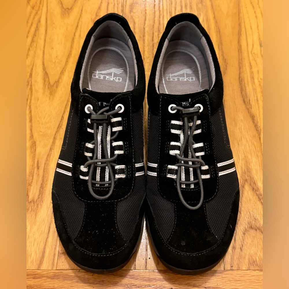 Dansko Helen Black & White Sneakers, Sz 40
